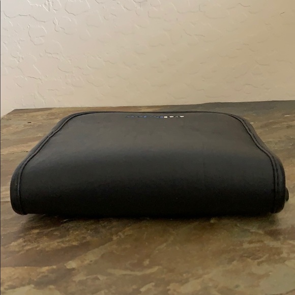 CD Project 20 CD Or Movie Zip Around Travel Case - Picture 8 of 12